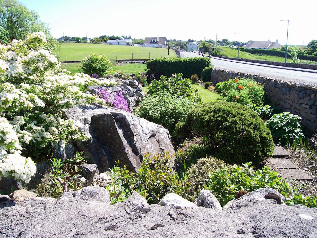 An Caladh Gearr Thatch Cottage Galway Exterior foto